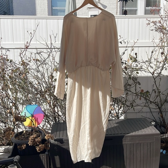 GIA/irl Alayiah Midi Dress - Ivory - Picture 11 of 16